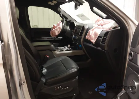 2019 Ford Expedition Max Xlt z USA, uszkodzony, nr VIN 1FMJK1JT0KEA31019